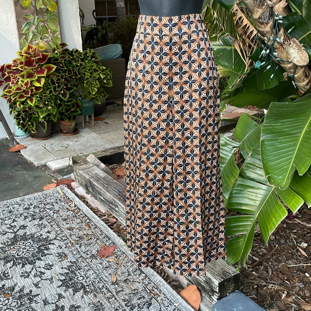 - Zara geo print wide leg crop pants
